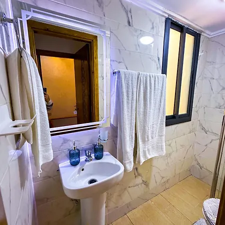 Veluxa - Luxury Holiday Homes - Centric Flat Tánger Exterior foto