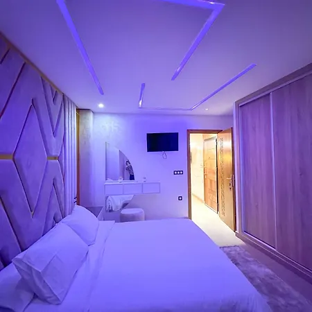 Veluxa - Luxury Holiday Homes - Centric Flat Tánger Habitación foto