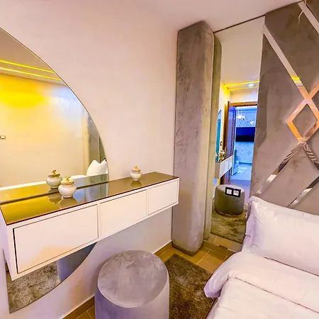 Veluxa - Luxury Holiday Homes - Centric Flat Tánger Exterior foto