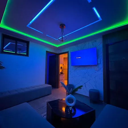 Veluxa - Luxury Holiday Homes - Centric Flat Tánger Habitación foto