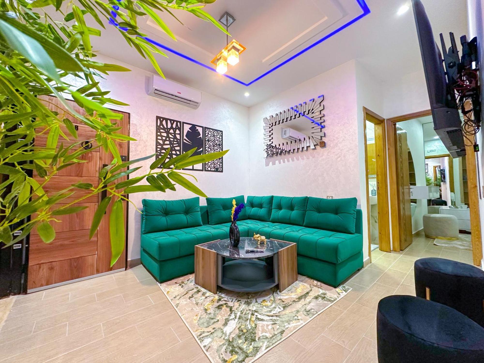 Veluxa - Luxury Homes - Centric Flat