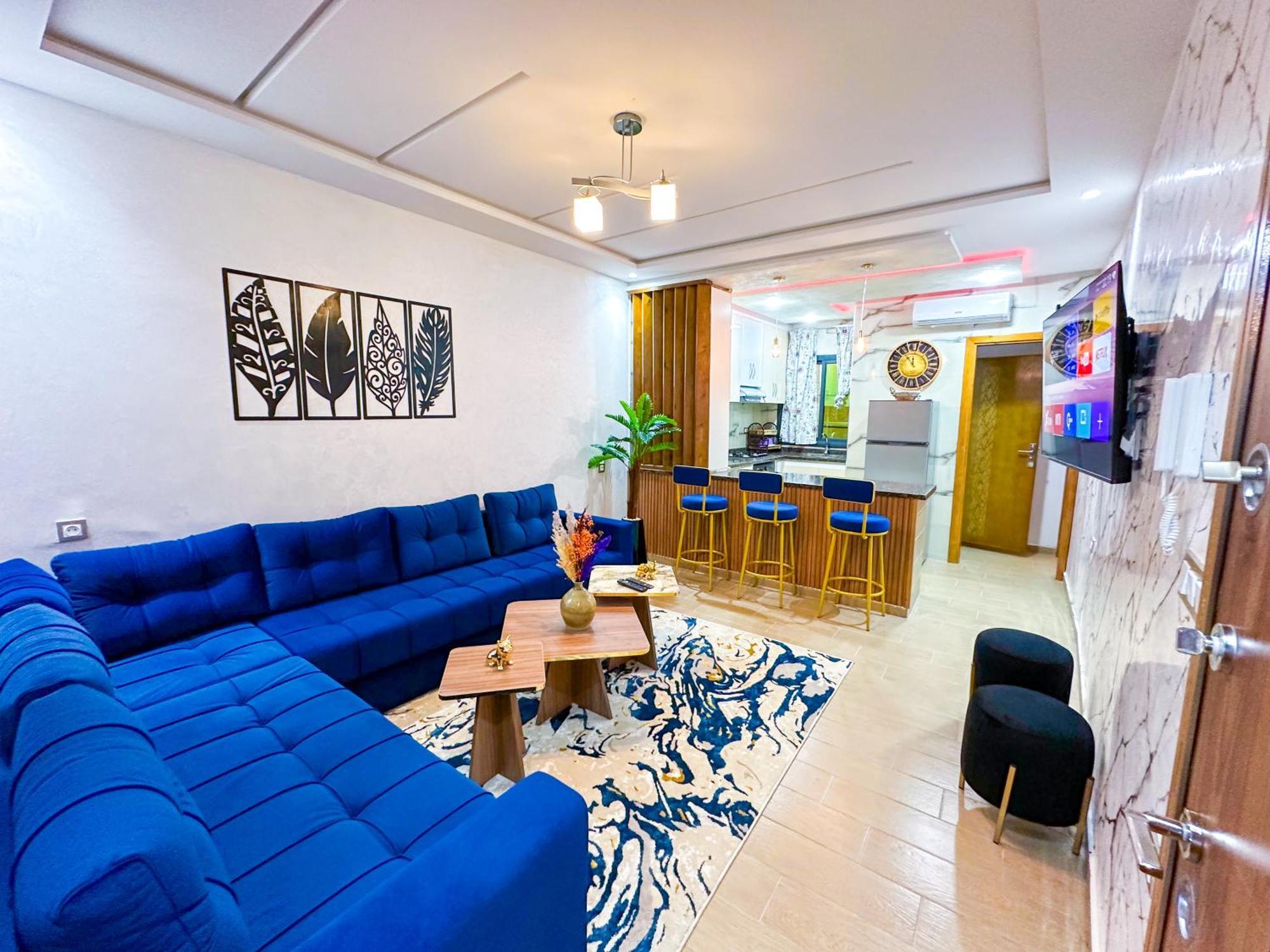 Veluxa - Luxury Homes - Centric Flat Apartment