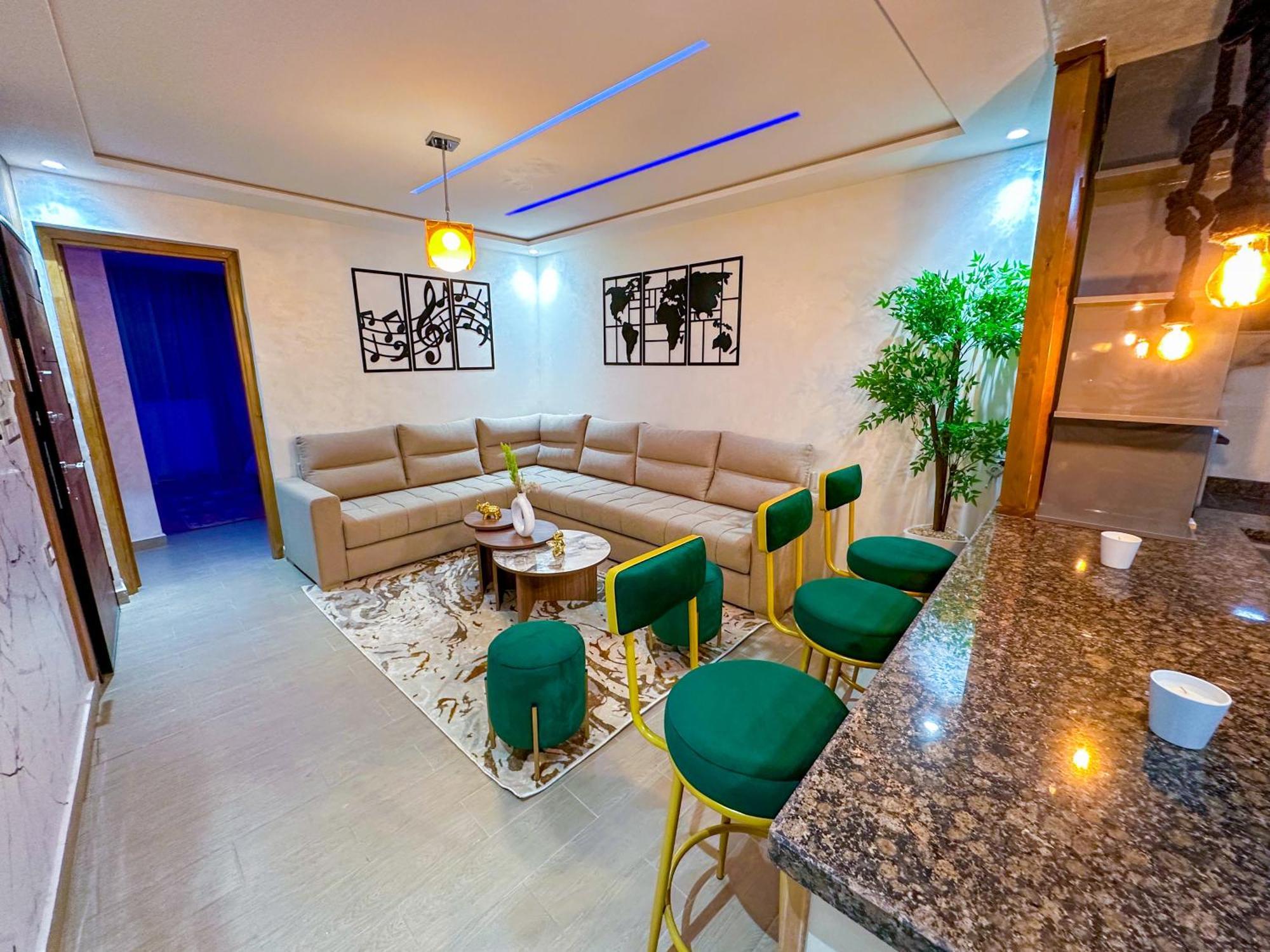 Veluxa - Luxury Homes - Centric Flat Apartment