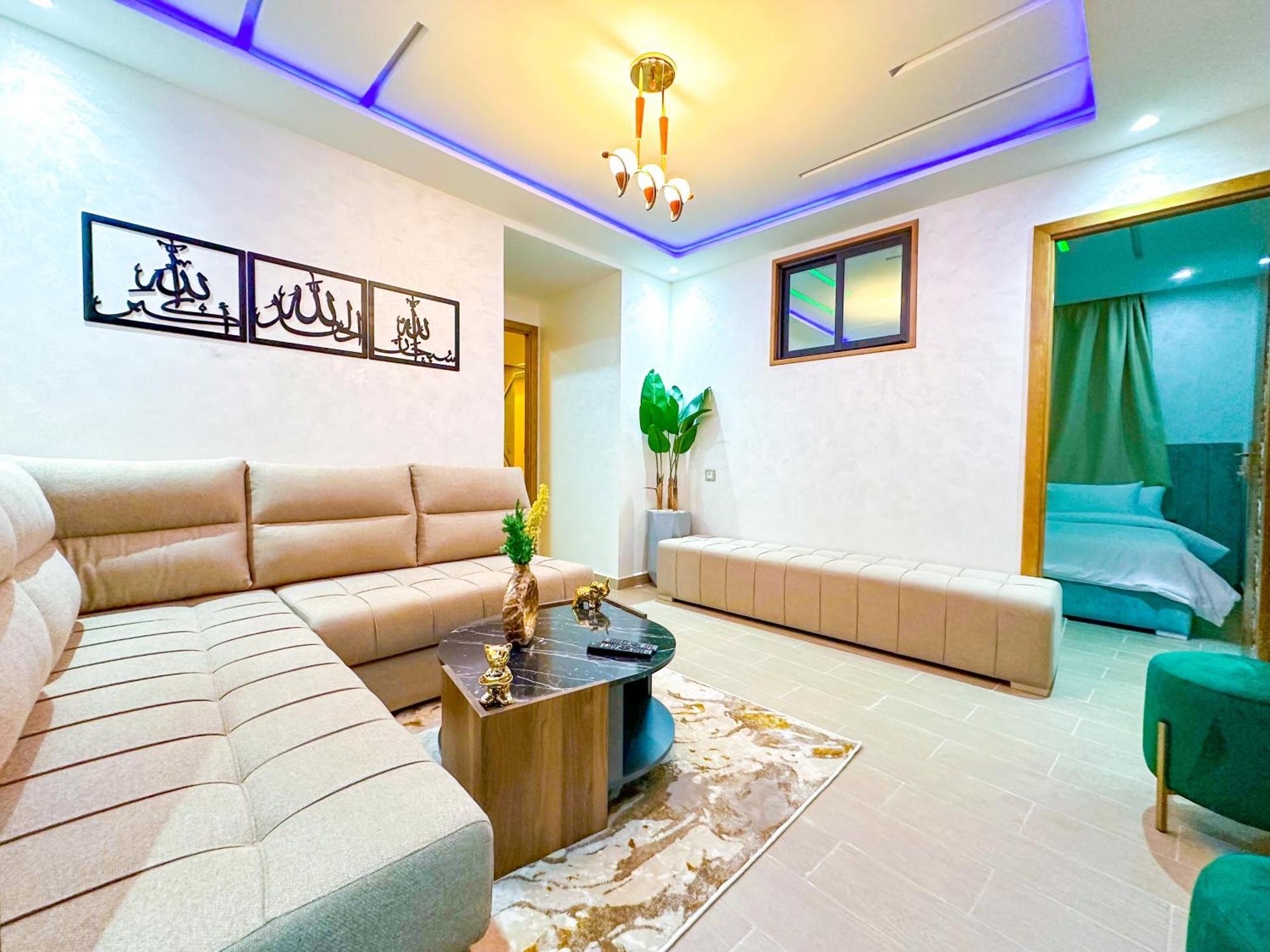 Veluxa - Luxury Homes - Centric Flat