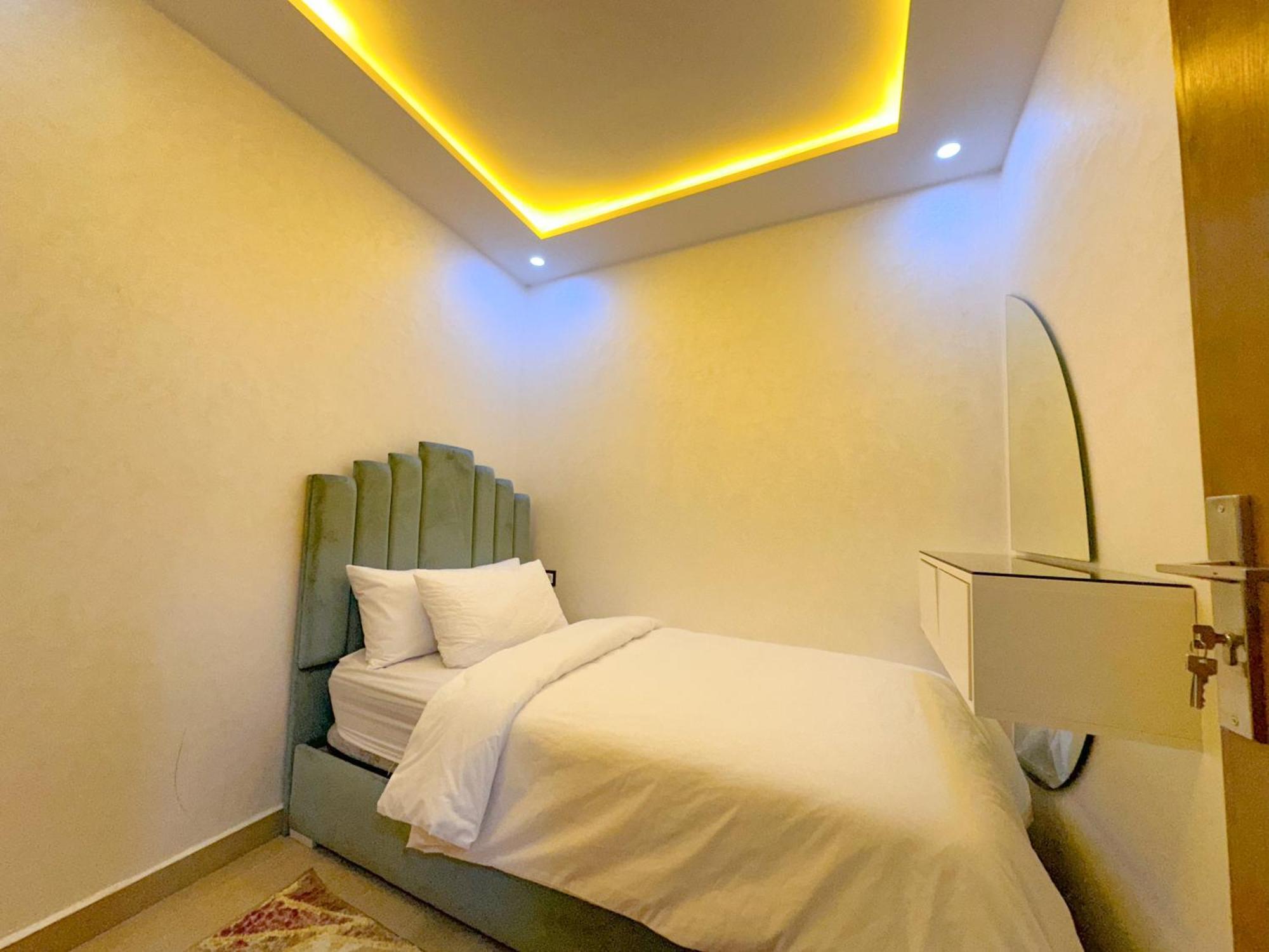 Veluxa - Luxury Homes - Centric Flat Apartment